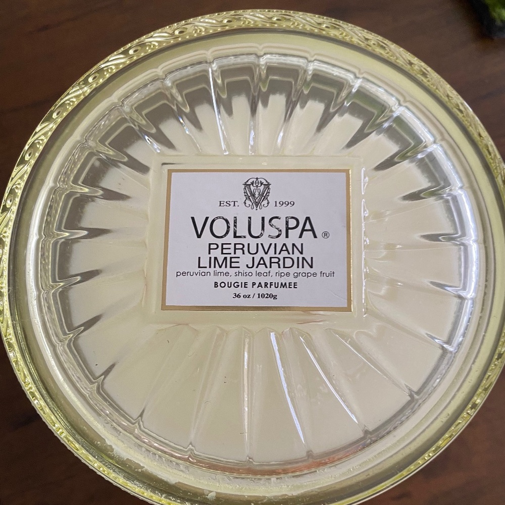 Voluspa peruvian lime jardin NWT  36oz candle